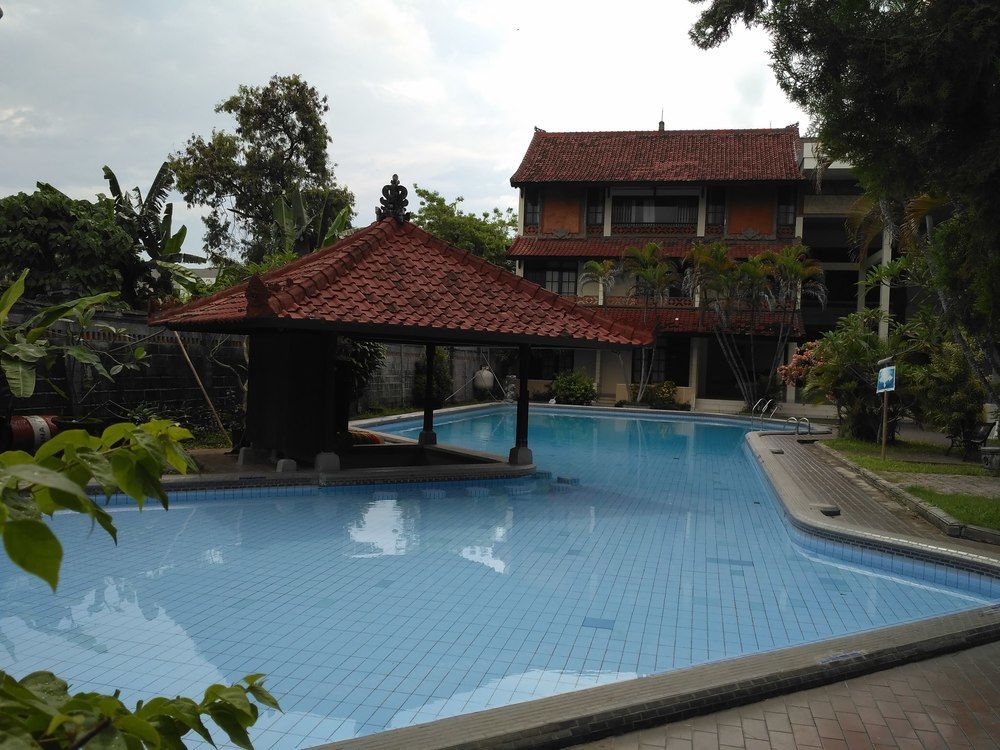 Hotel Oranjje Denpasar  Luaran gambar